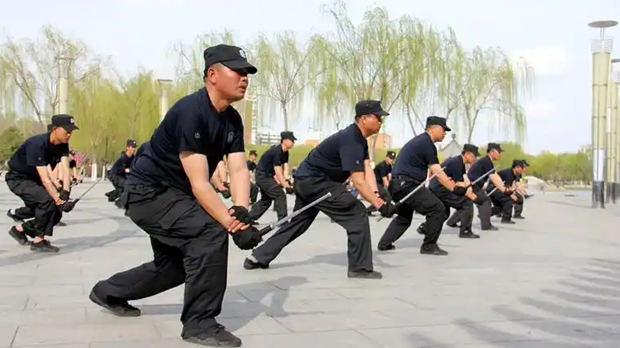 形象铸就辉煌——保安服务公司的成长秘诀